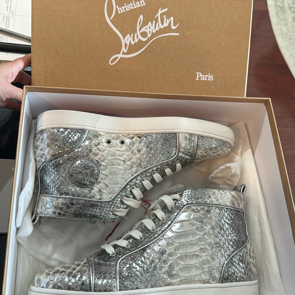 NEW NEVER WORN LOUBOUTIN SNEAKERS